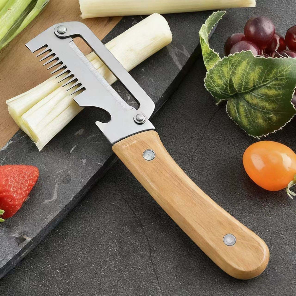 【Cumpără 1, Primești 1 GRATIS】 🔪 Curățător de bucătărie multifuncțional 3în1: curăță, feliază și deschide dopurile sticlelor!