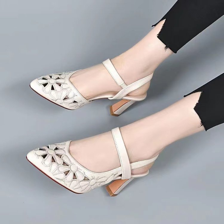 🔥【35-41】Tocuri înalte monocrome confortabile, cu vârf ascuțit 【Toc de 6 cm】
