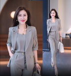 🏆【Jachetă+Vestă+Pantaloni】Set de trei piese, costum casual nou la modă 2026